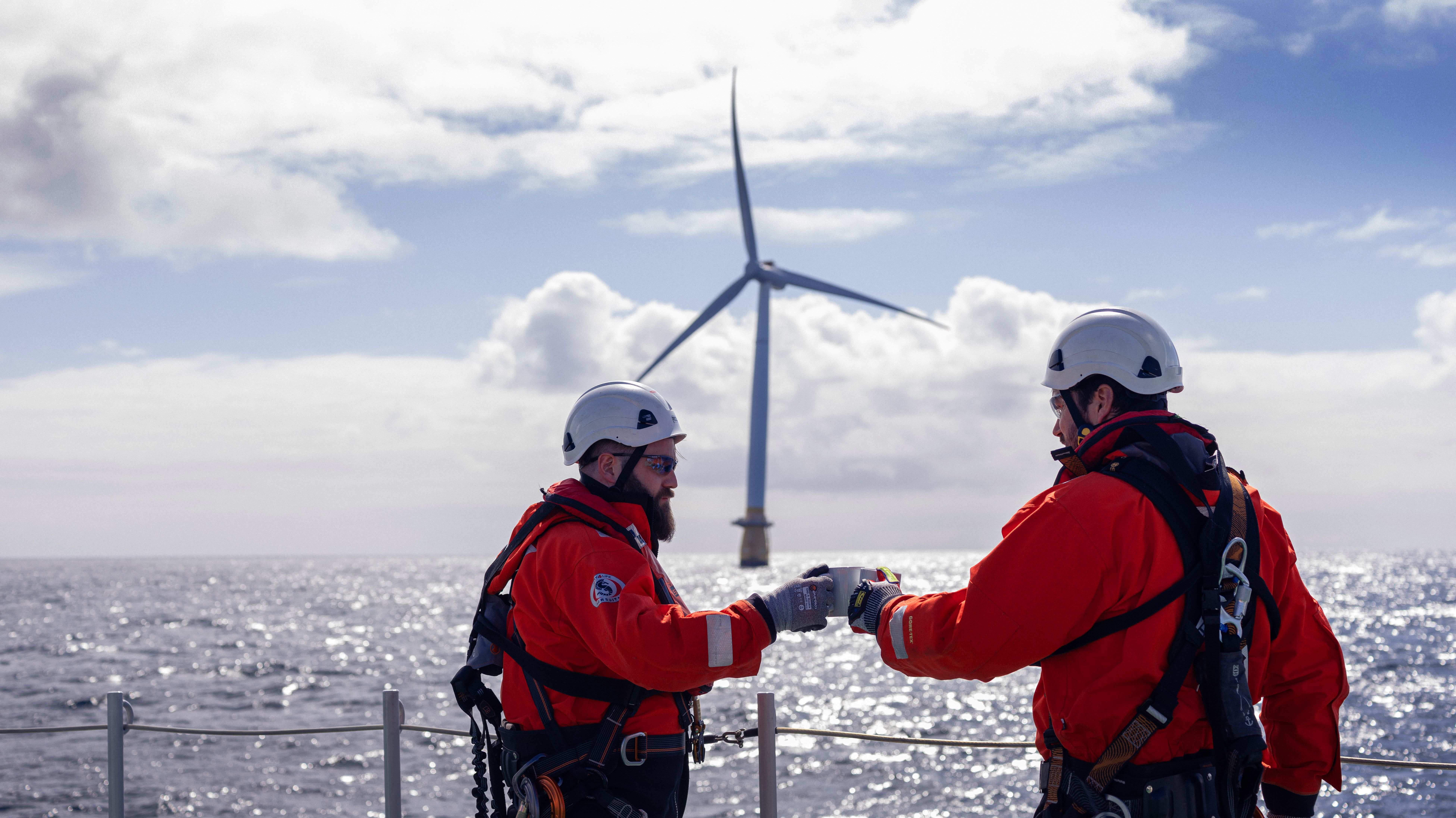 Hywind Scotland - The World’s First Floating Wind Farm - Equinor